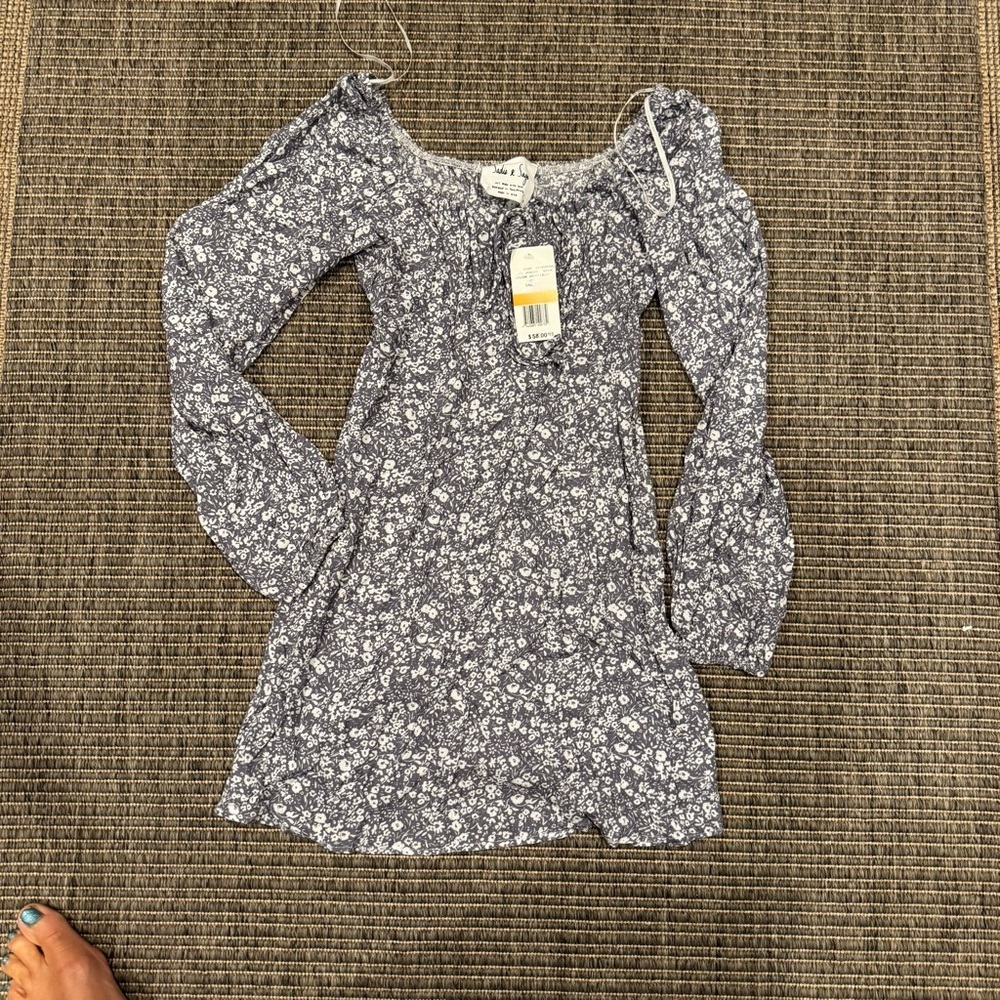 Sadie & Sage Blue Floral Long Sleeve Dress